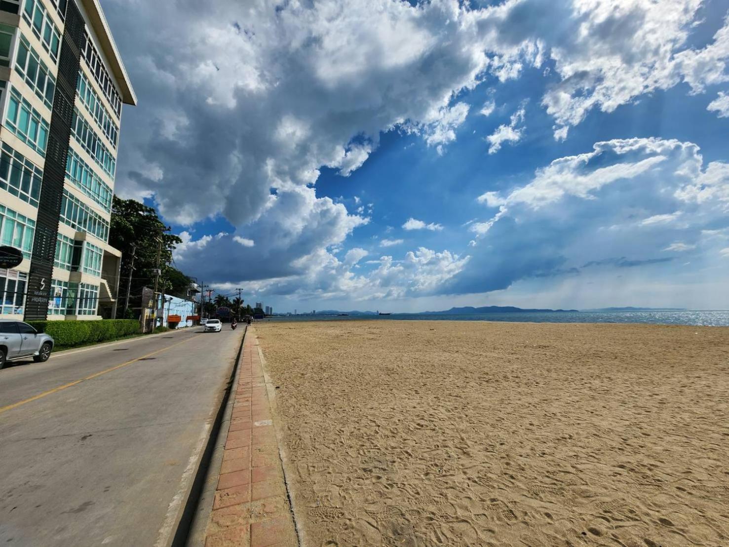D@Sea Hotel Jomtien Beach Exteriör bild